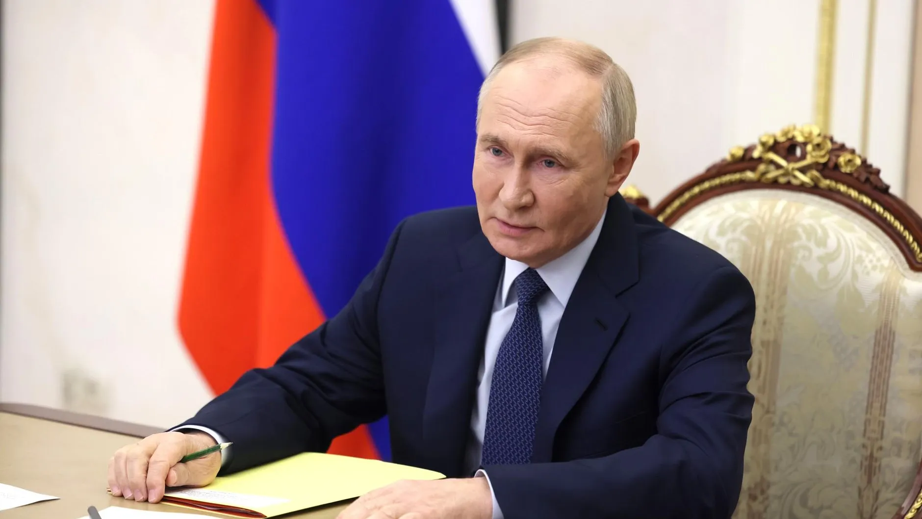 Путин подписал закон о регулировании деятельности частных охранников и детективов