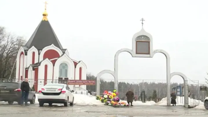 Кладбища людей и животных практически объединились в Дзержинском