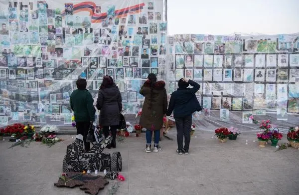 Мемориал в Степанакерте, посвященный погибшим при военном конфликте в Нагорном Карабахе