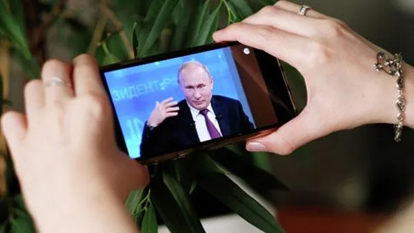 Путин пообещал девушке-блогеру, что будет контролировать реализацию «мусорной реформы»