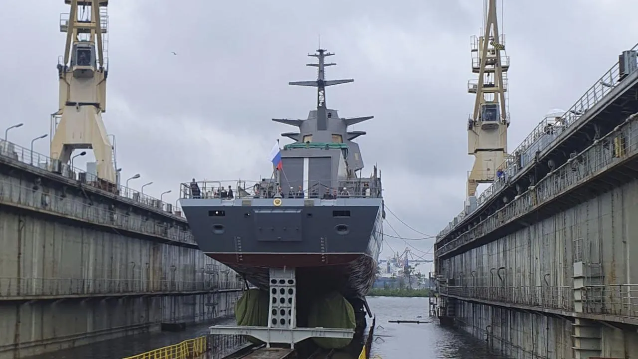 В Санкт-Петербурге спустили на воду корвет «Проворный»