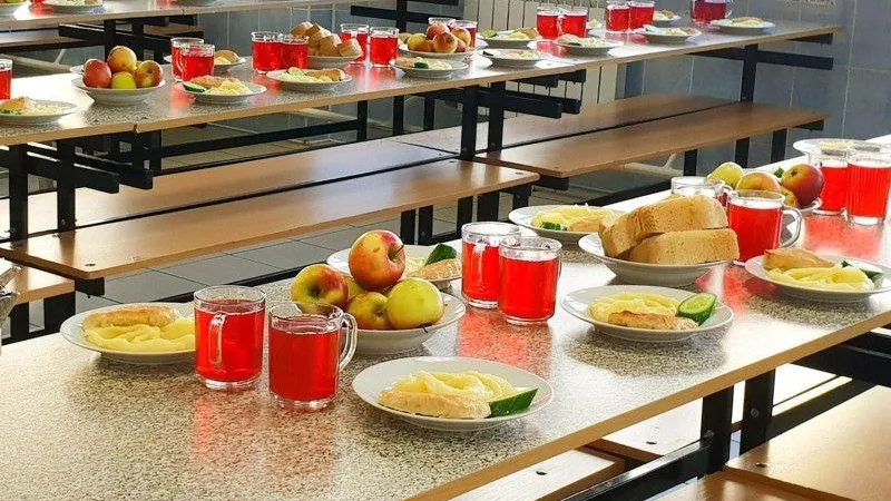 Более 400 выездных мониторингов в сфере питания провели в Подмосковье с начала года