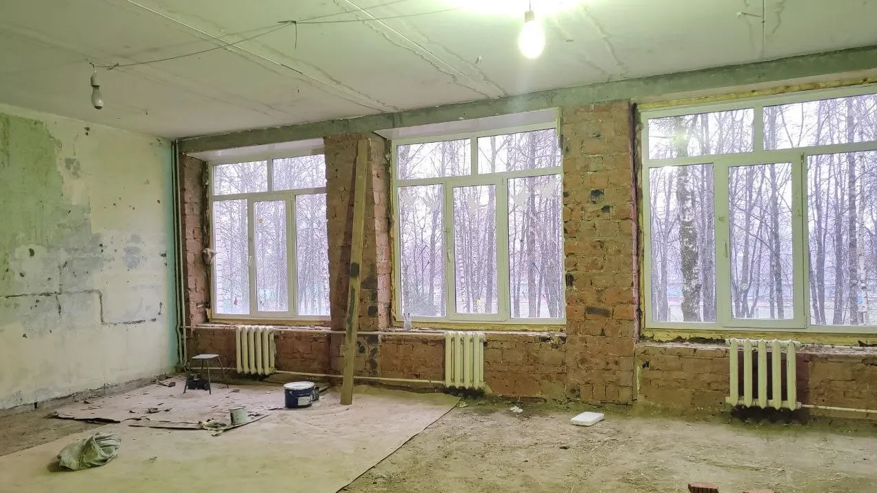 В Лобне на четверть завершили капремонт школы им. Героя Советского Союза Борисова