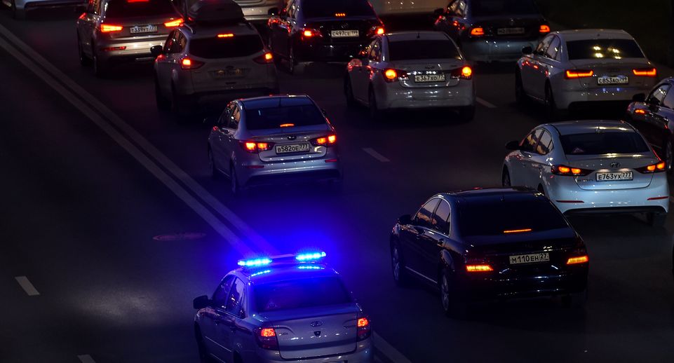 Пробки на дорогах Подмосковья оценили в 5 баллов вечером 29 сентября