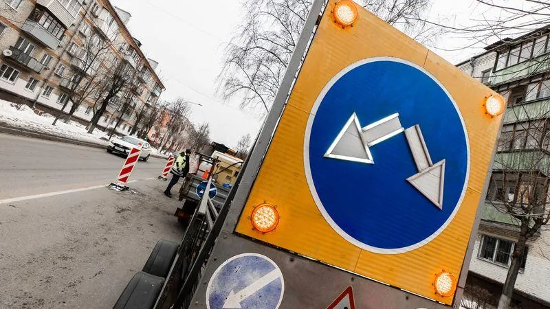 Дорожные службы провели ямочный ремонт в Подольске с использованием новой схемы