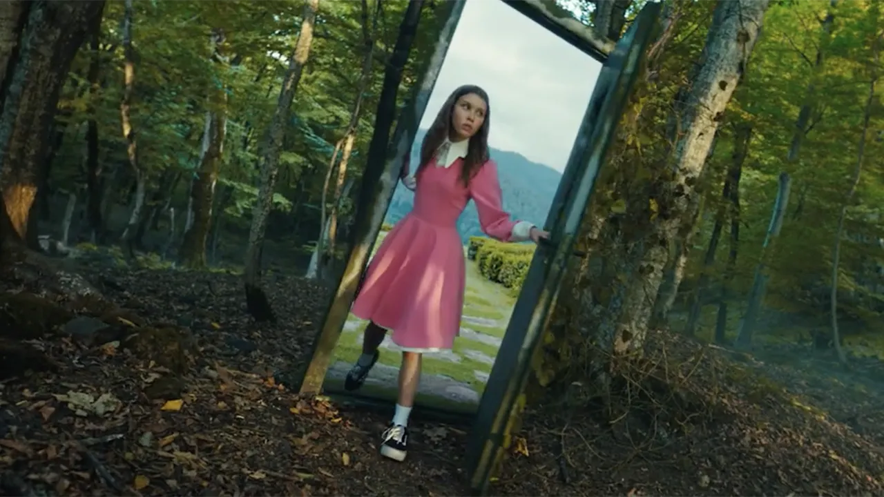 Кадр из фильма «Алиса в Стране чудес». Режиссер Ю. Хмельницкий. 2025 год