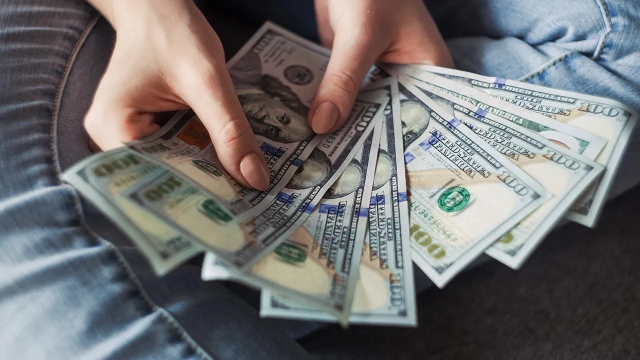 В Кузбассе директора магазина поймали на краже 350 000 рублей