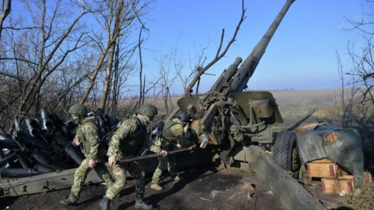 Украинская армия взялась перебрасывать свои части под Донецк из-под Артемовска