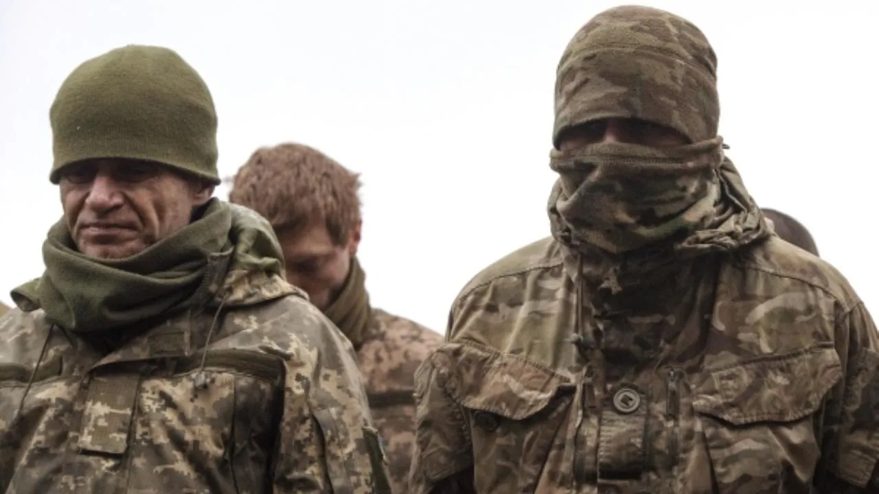 Группа украинских бойцов сдалась в плен без единого выстрела на ореховском направлении.