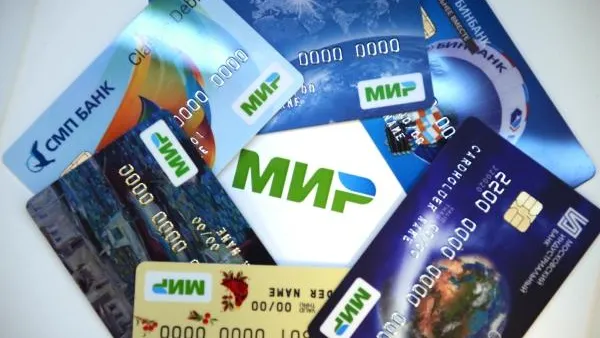 Порядка 38 млн россиян задолжали банкам - ЦБ