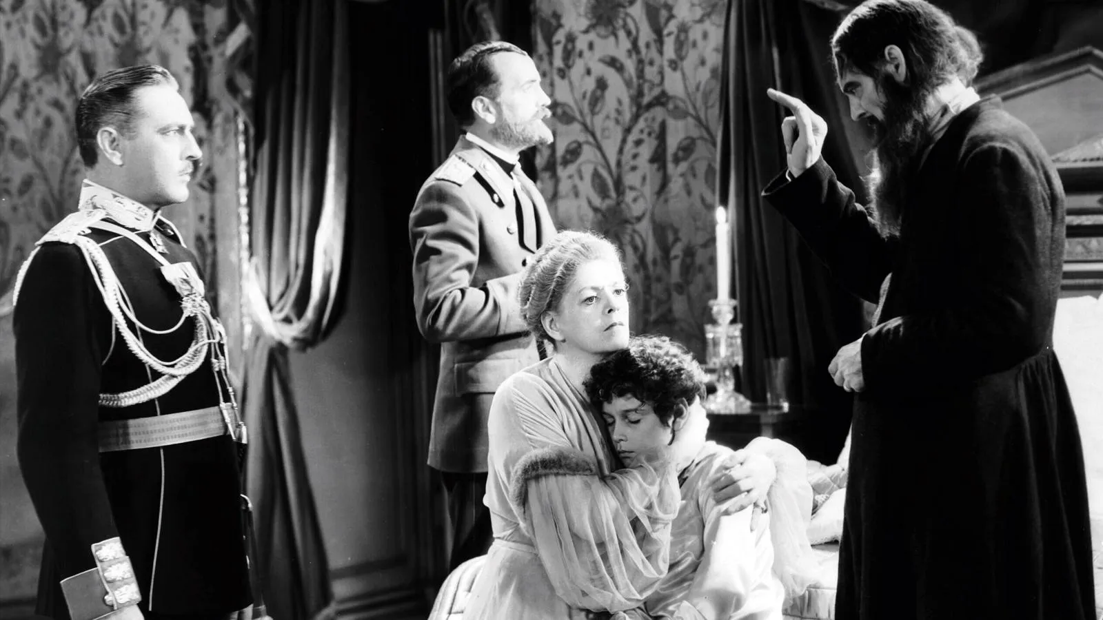 Кадр из фильма «Распутин и императрица», 1932 год. Metro-Goldwyn-Mayer (MGM)