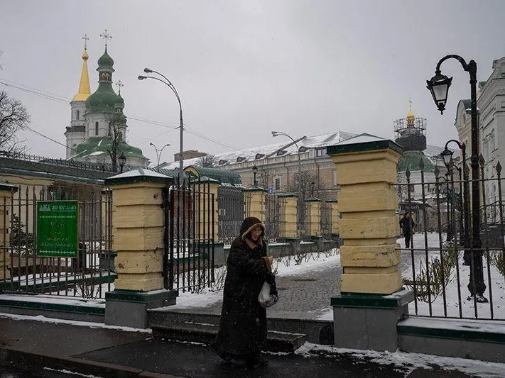Священник рассказал, кому выгодны гонения на Киево-Печерскую лавру