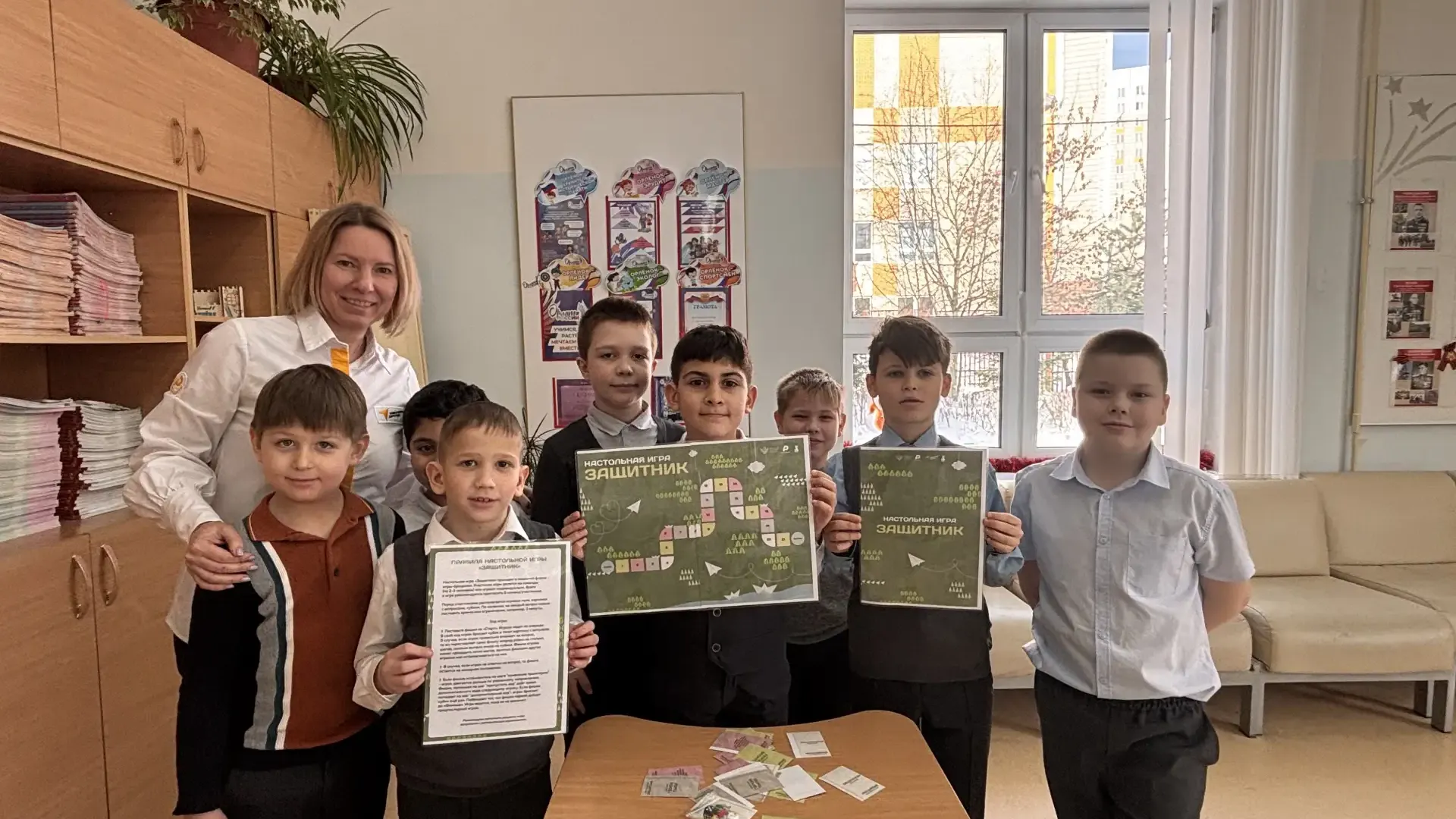 В Подмосковье более 600 тыс. учащихся отметили День защитника Отечества