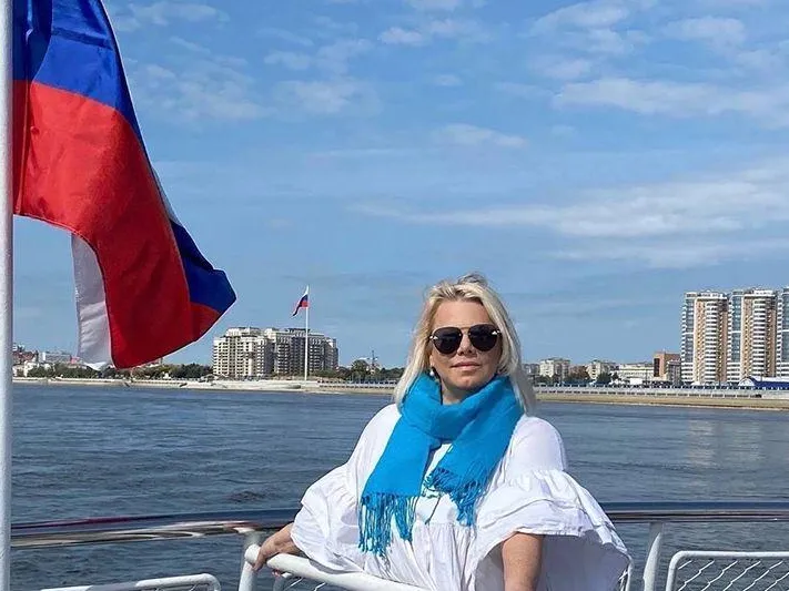 Яна Поплавская возглавила кампанию по помощи роте мобилизованных, оставшихся без обучения и амуниции