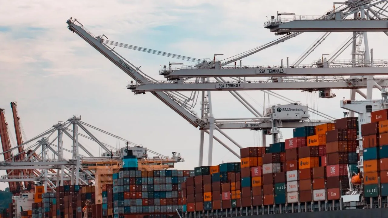 Власти Украины сообщили о повреждении портовой инфраструктуры на Дунае