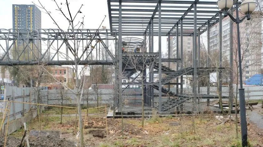 Уже к Новому году в Красногорске откроют надземный переход на стыке Волоколамского шоссе и улицы Речная