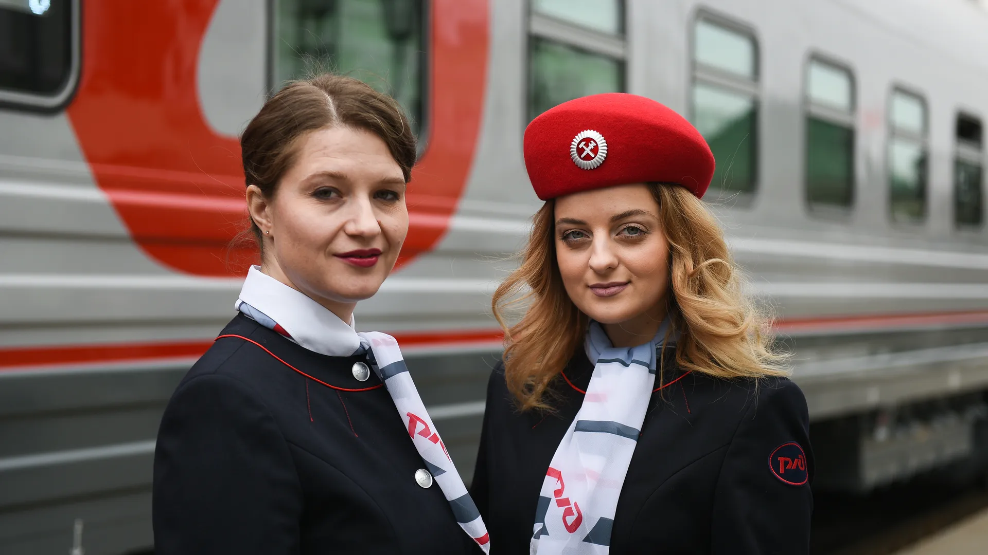 Новый вагон‑купе РЖД с душем и холодильником