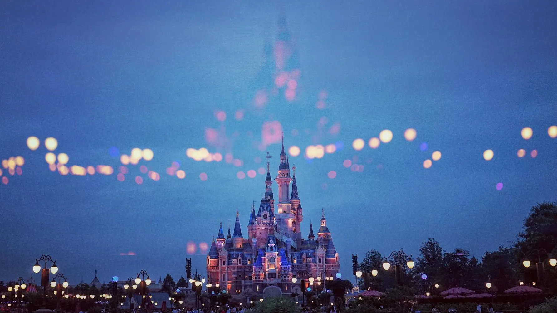 Disney перестал размещать рекламу в X из-за комментария Маска