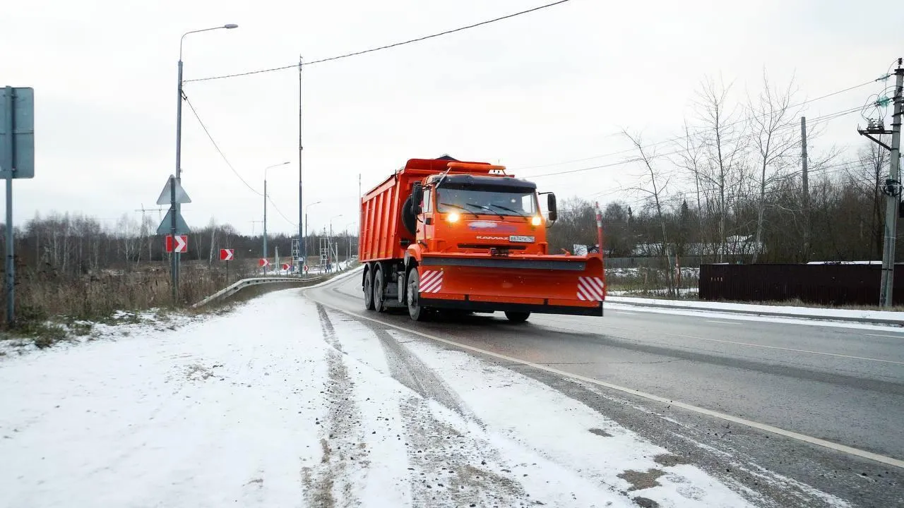 Подмосковье перешло на зимнее содержание дорог