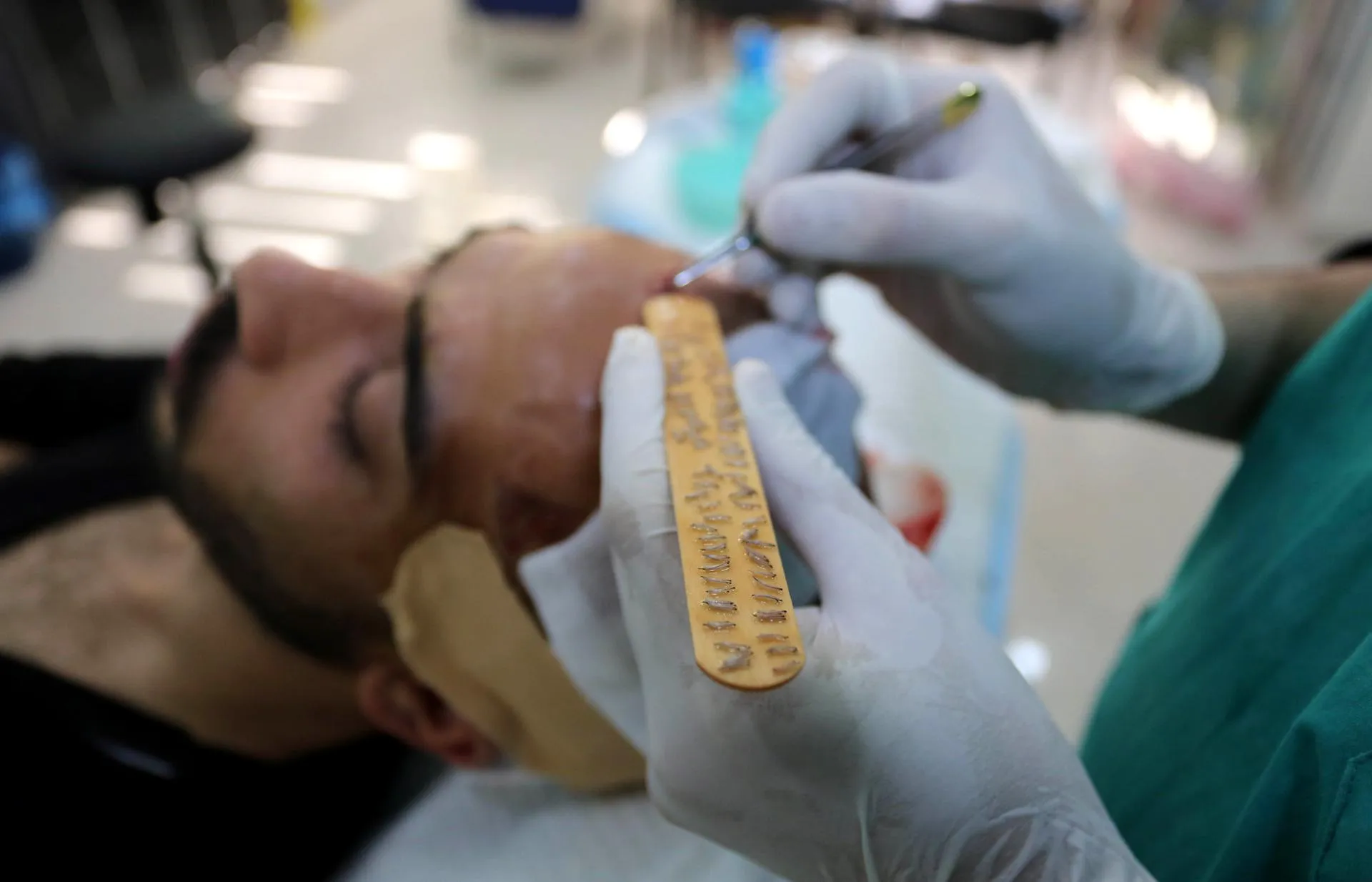 Ashraf Amra/ZUMAPRESS.com