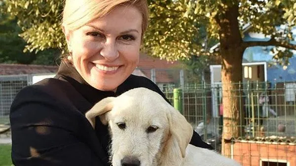 Президент Хорватии восхитила своих подписчиков фотографией с собакой