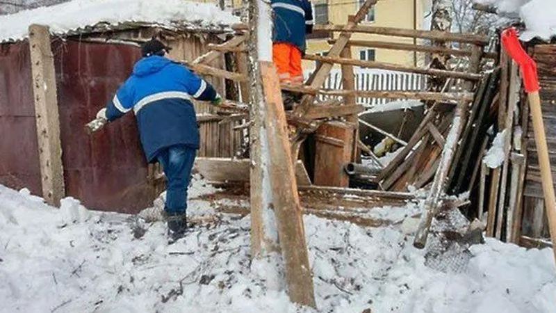 Семь незаконных построек демонтировали в городском округе Истра с начала этого года