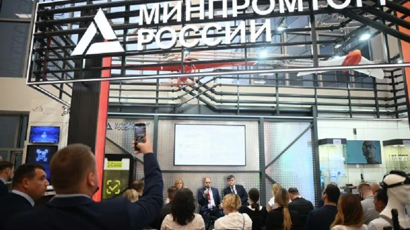 В РФ производство автомобилей упало на 60 процентов