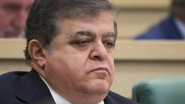 Джабаров: Россия будет внимательно следить за деятельностью США в Арктике