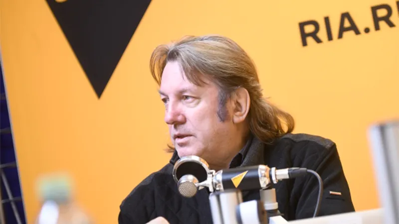 «Большая загульная деревня»: Лоза прошелся по сценарию нового сериала о Шаляпине