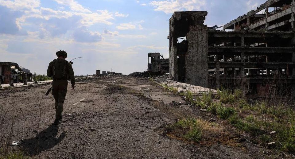 Военблогер Рожин: Несколько командиров ВСУ готовят вооруженный мятеж