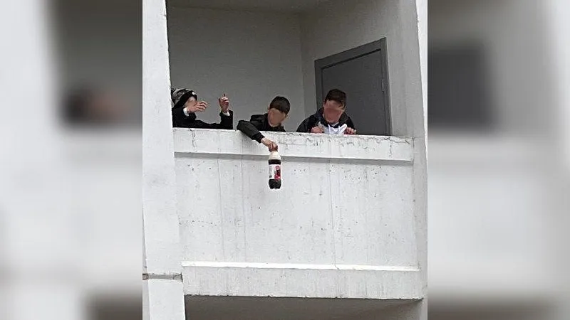 Юные «физики» проводили опыты на балконе многоэтажки в Серпухове