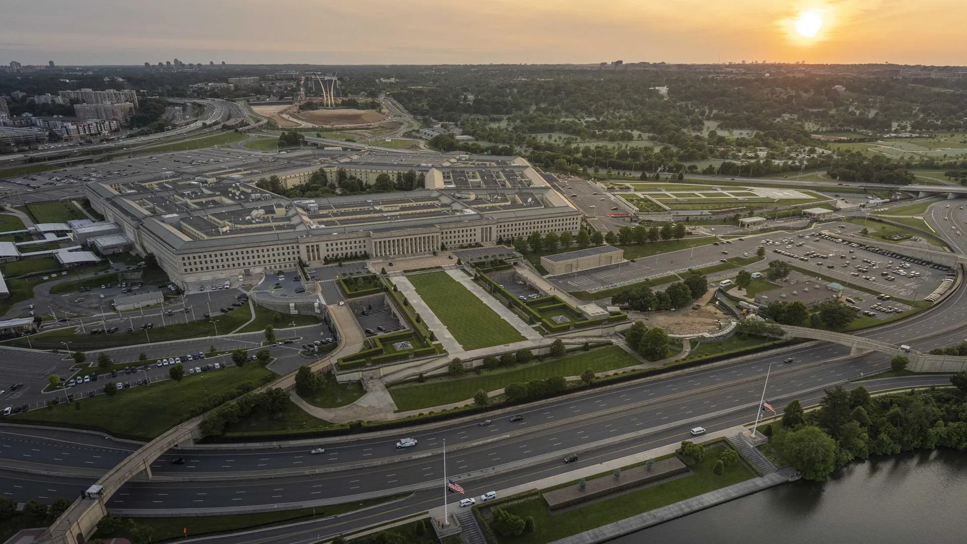DoD/Keystone Press Agency
