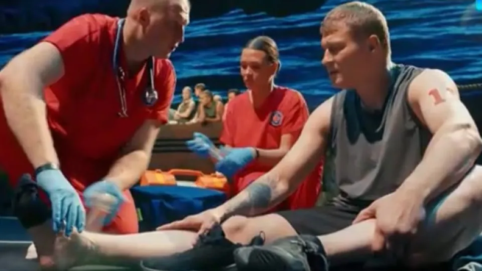 Кадр из видео телепрограммы «Титаны»