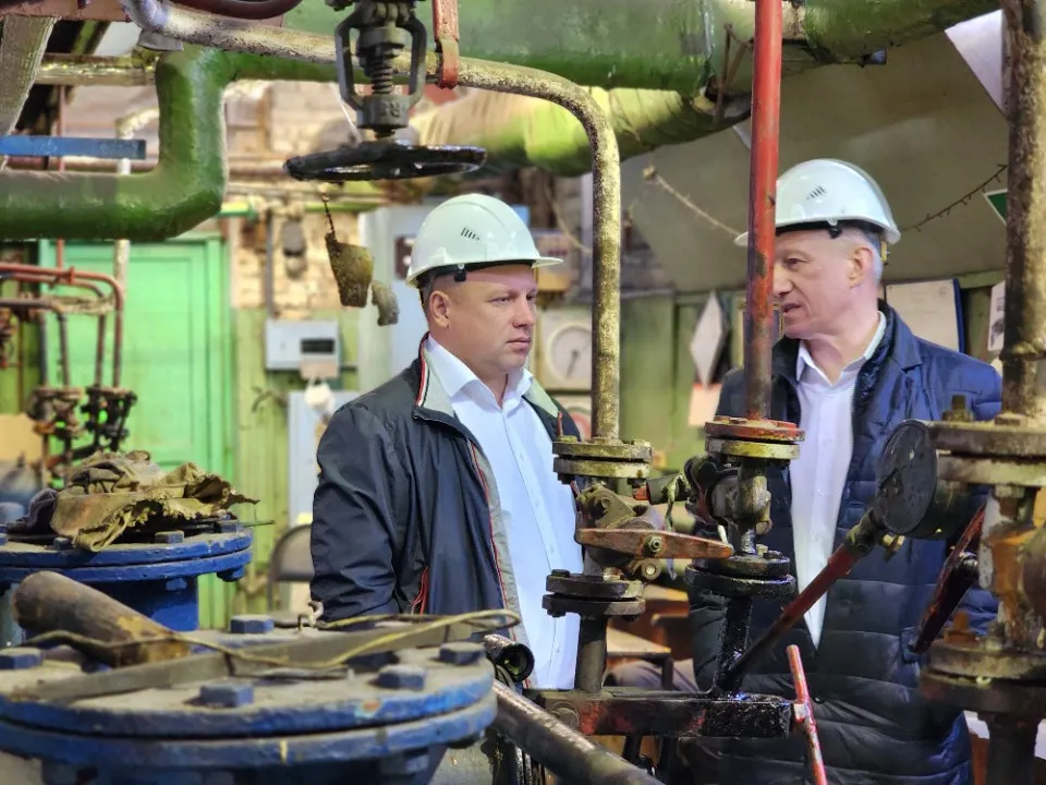 Фото: REGIONS/Елена Шумакова(депутат Мособлдумы Олег Гаджиев и&nbsp;Павел Макаров)