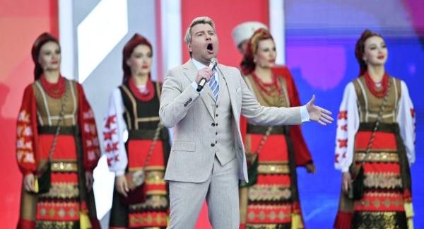 Критик Соседов: Басков, Киркоров и Лазарев неприлично часто мелькают в эфире