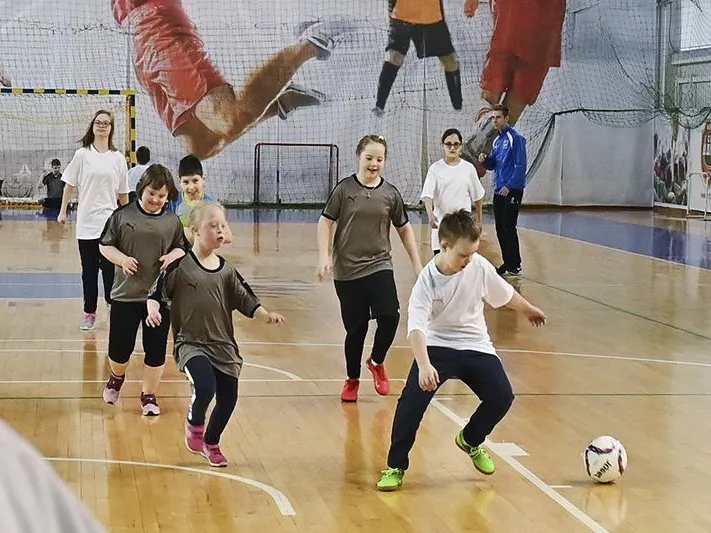 Благородная миссия: как в спортшколе «Авангард» помогают социализироваться особенным детям