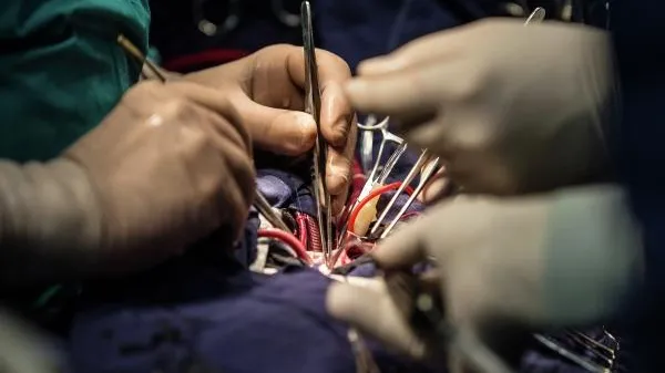 Президент Греции перенес операцию на сердце