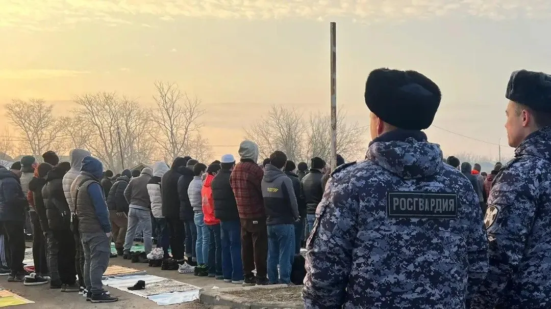 Все под контролем: как росгвардейцы следили за порядком во время празднования Ураза-байрама