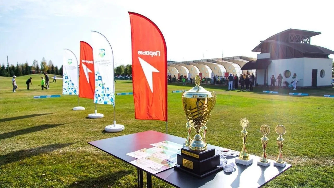 Антон Бражников