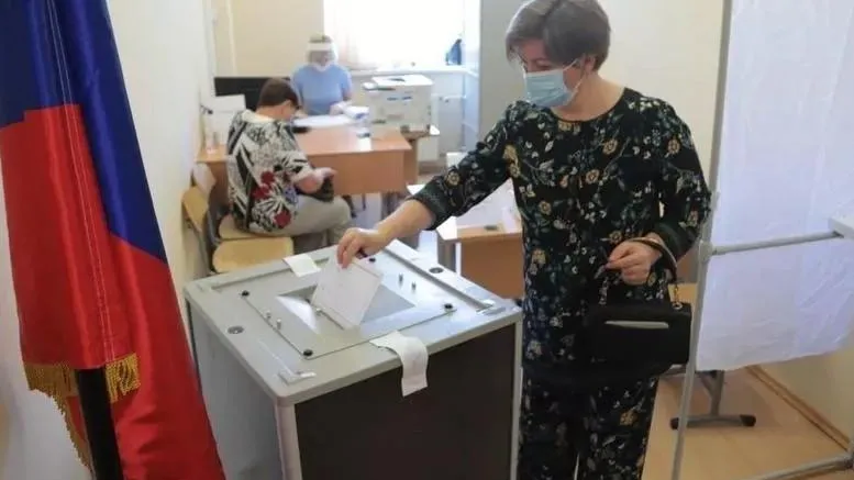 Лариса Лазутина приняла участие в голосовании по поправкам в Одинцово