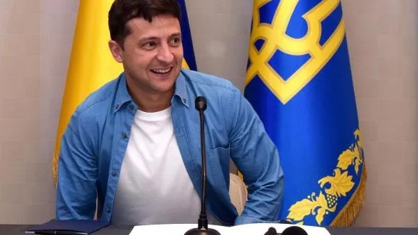Депутат Госдумы назвал поведение Зеленского комедийным