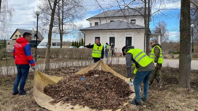 Накануне Пасхи проходят субботники в церквях Подмосковья
