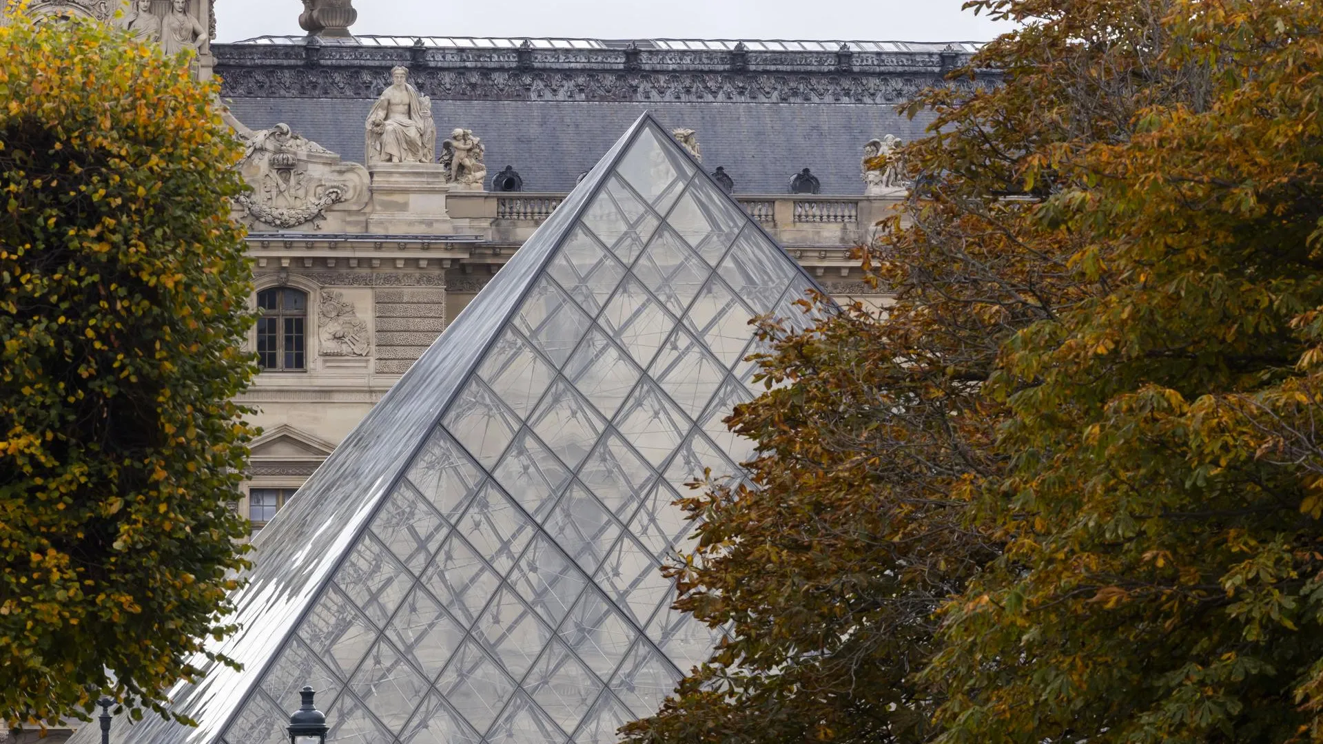 Vincent Isore/Keystone Press Agency