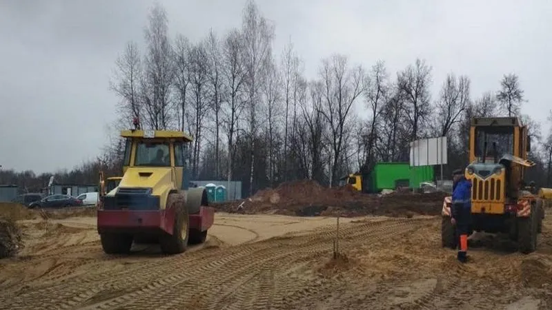 Развязку на Зенинском шоссе возвели наполовину
