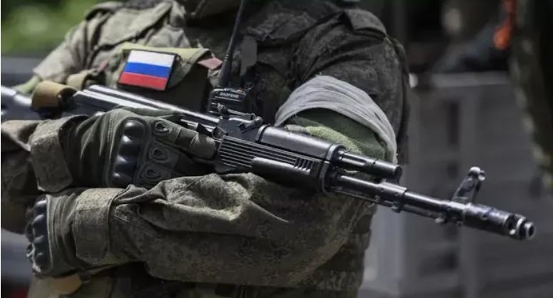 Российский офицер сбил беспилотник ВСУ из охотничьего ружья и спас танк