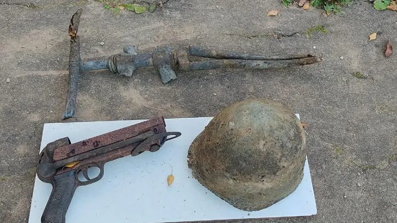 Артефакты военных времен обнаружили водолазы под Солнечногорском