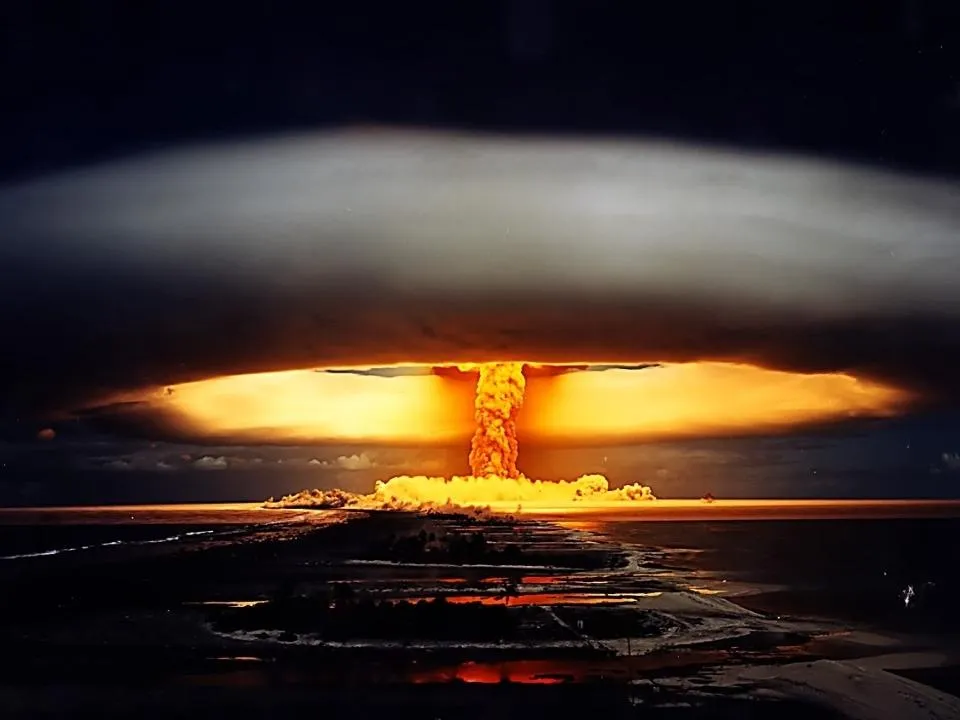 По сценарию Карибского кризиса: эксперт Поликарпов предрек применение ядерного оружия против Украины