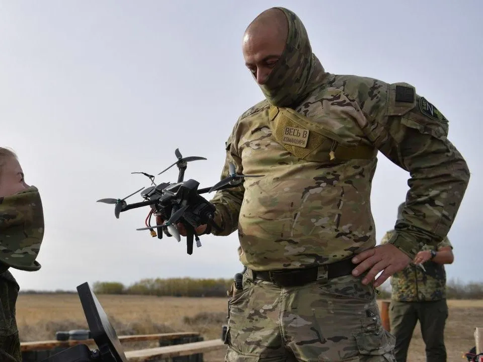 Свадебные дроны на передовой: как российские военные нашли применение мирной технике