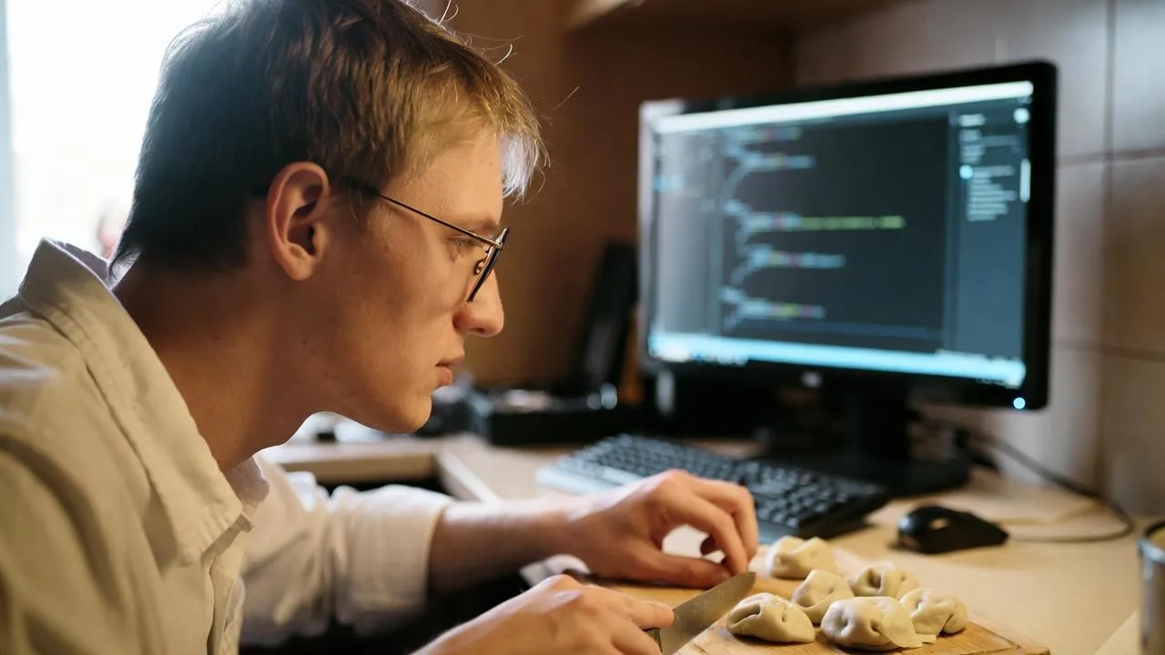 Айтишника пригласили на собеседование благодаря резюме с рецептом пельменей