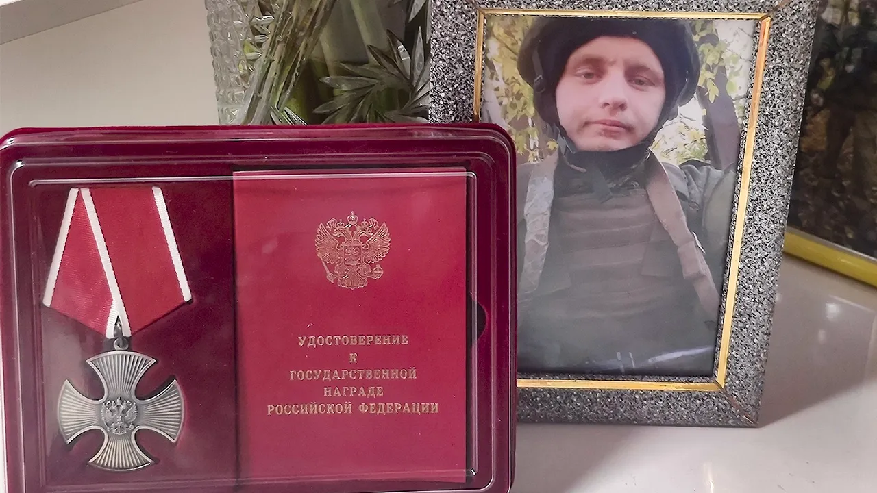 «Так втроем и полегли»: мать бойца СВО рассказала, как ее сын погиб с товарищами в городе-призраке